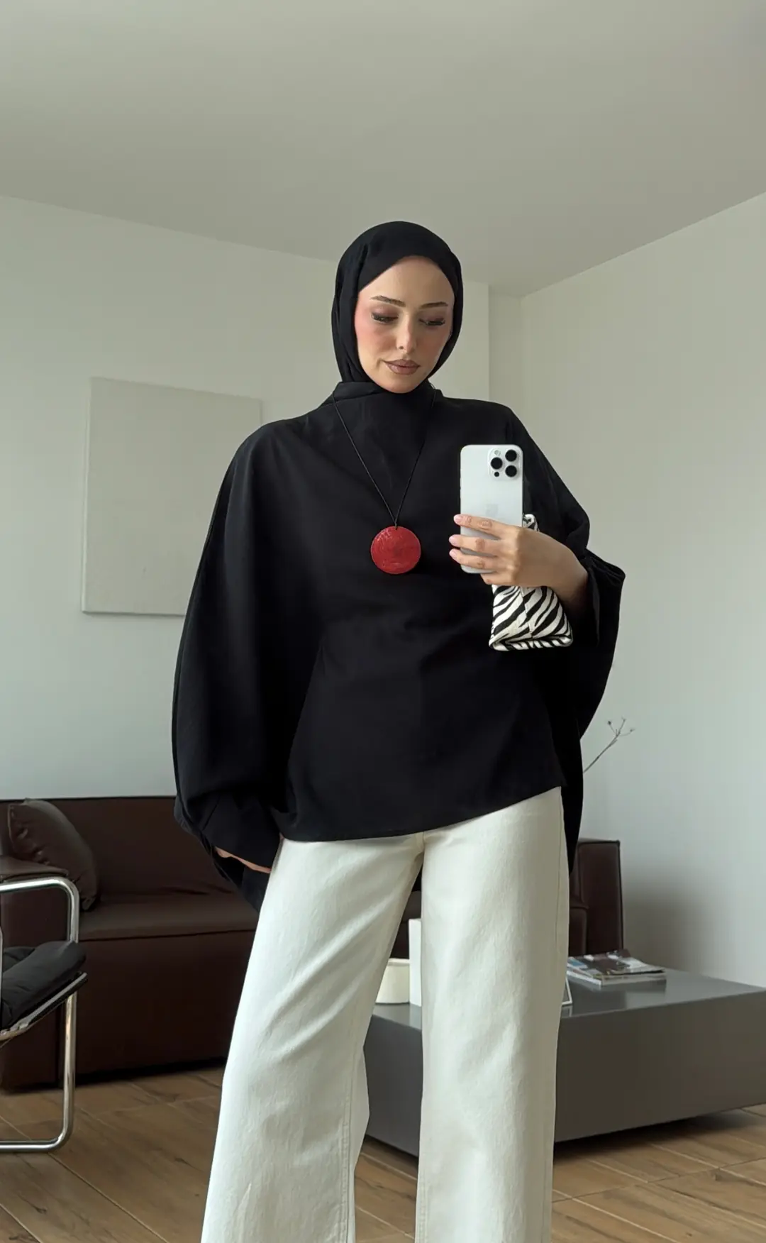 Kolu Yırtmaç Detay Tasarım Bluz Siyah