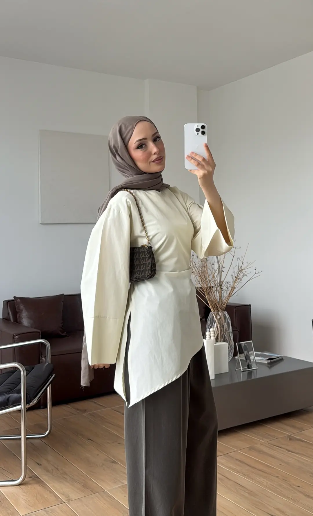 Ela Poplin Kalın Manşetli Bluz Krem