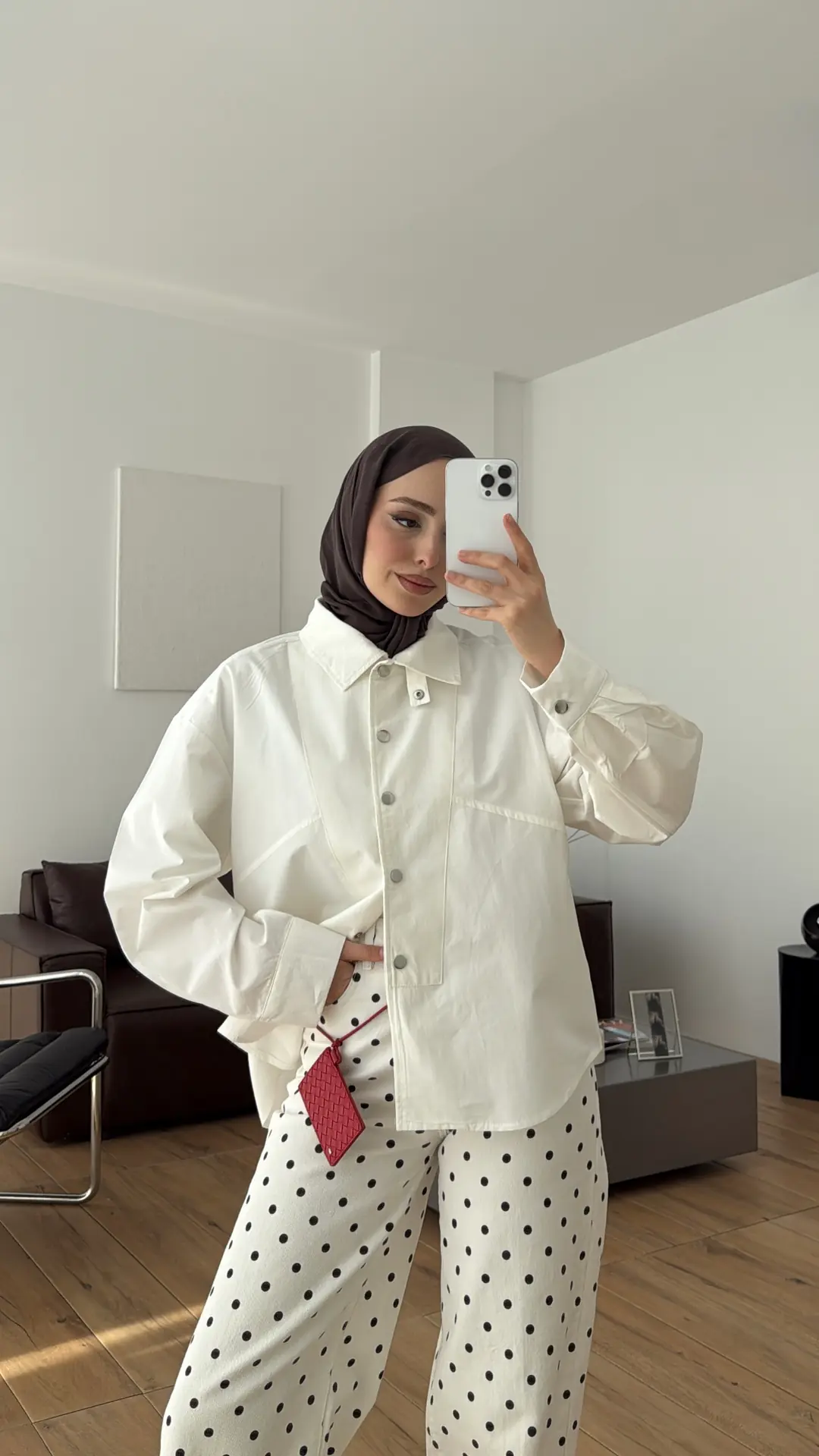 Dik Yaka Çıtçıtlı Tok Kumaş Gömlek Beyaz