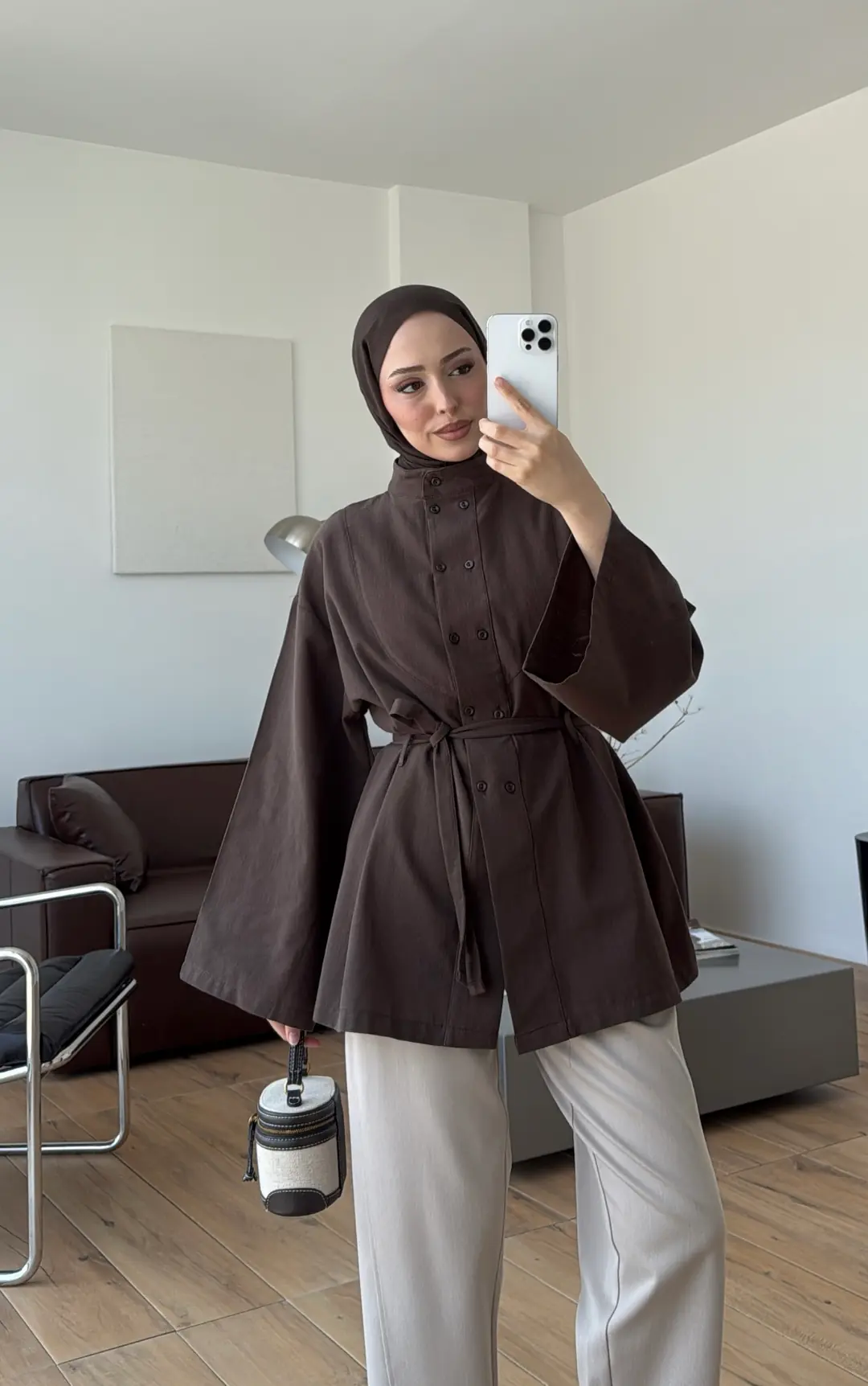 Kemerli Hakim Yaka Gömlek Kahve