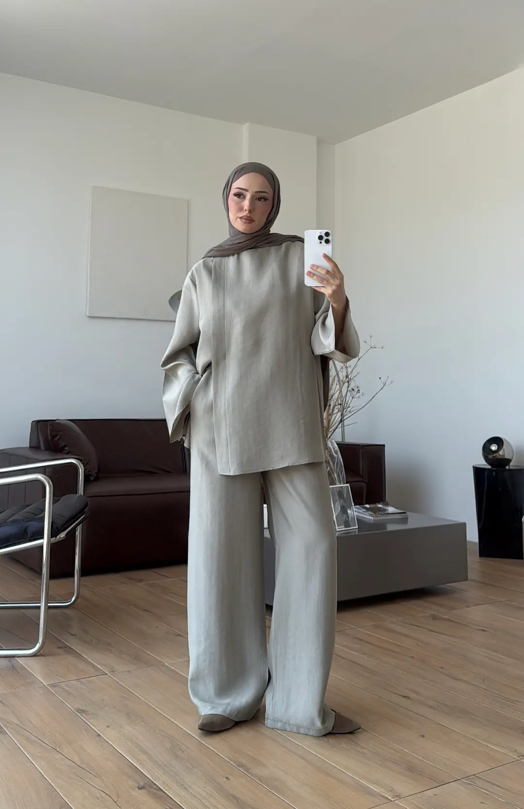 Bluzlu Yırtmaçlı Takım Vizon