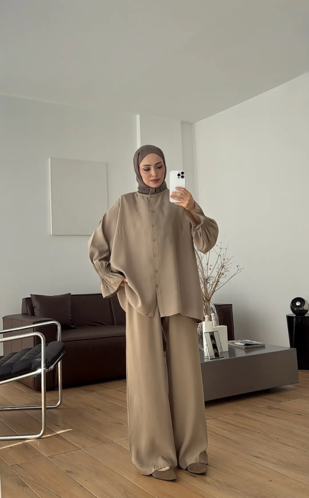 Seyyar Yakalı Nakışlı Takım Cağla