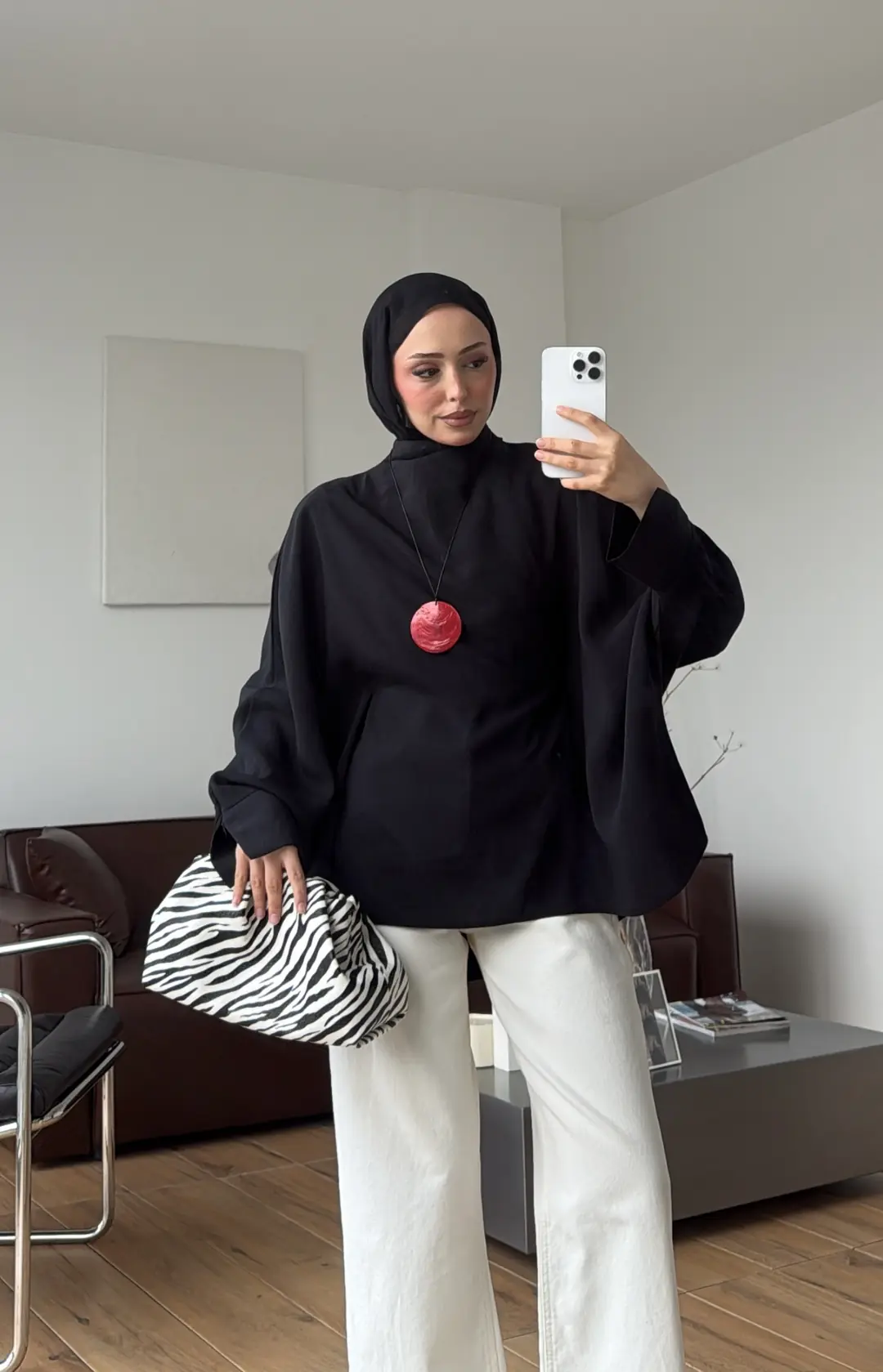 Kolu Yırtmaç Detay Tasarım Bluz Siyah