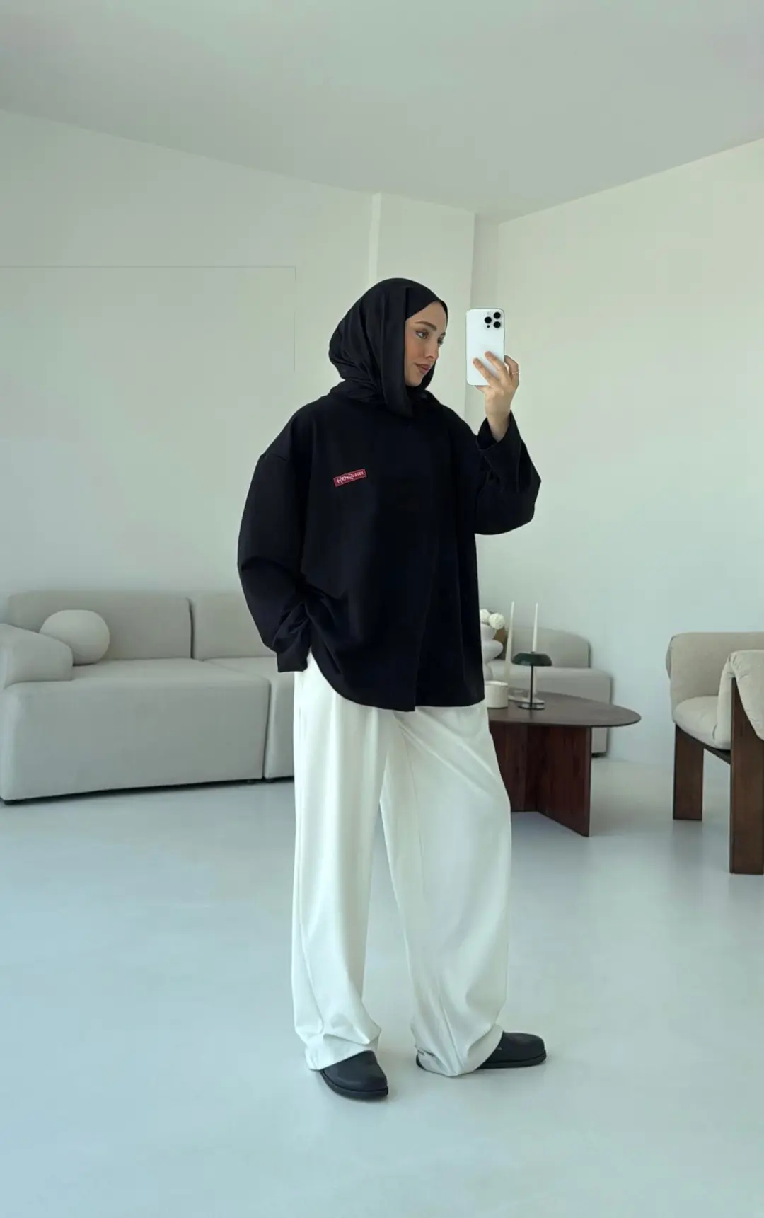 Etiket Baskılı  Sweatshirt Siyah