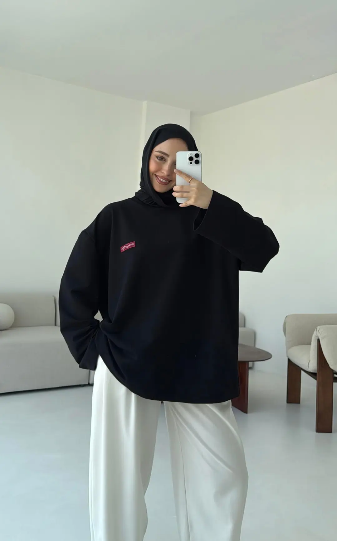 Etiket Baskılı  Sweatshirt Siyah