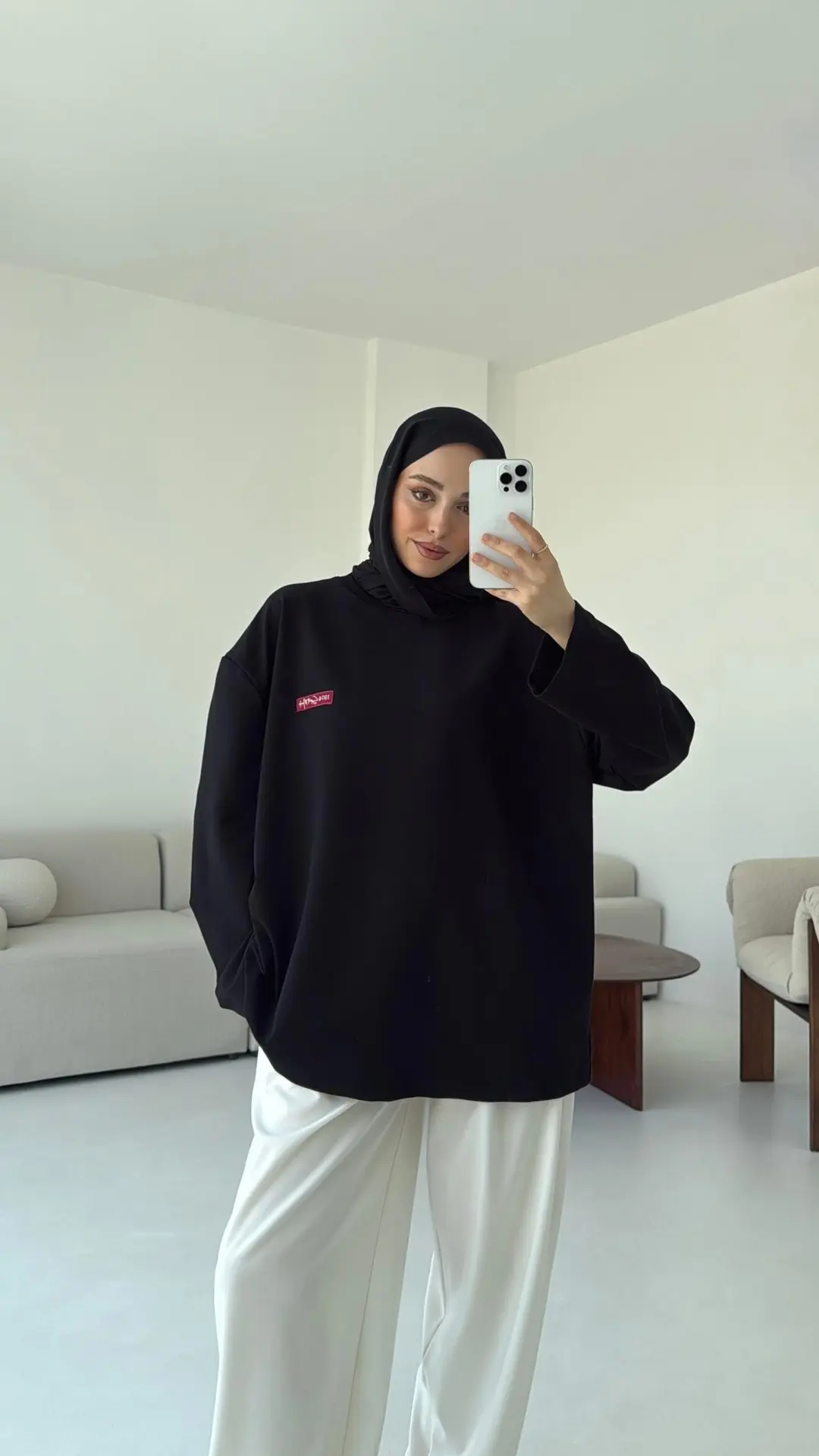 Etiket Baskılı  Sweatshirt Siyah