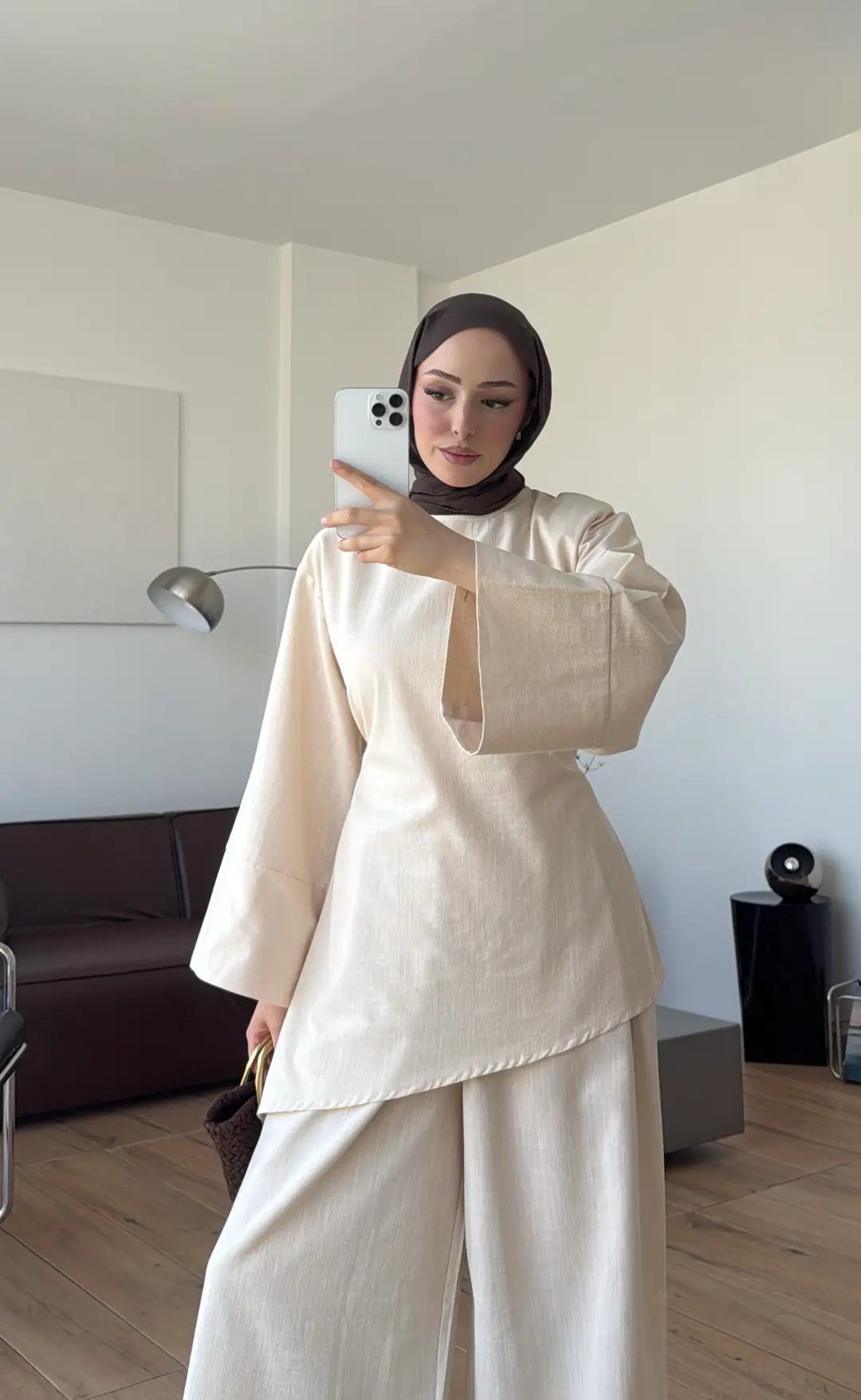 Yırtmaçlı Takım Bej