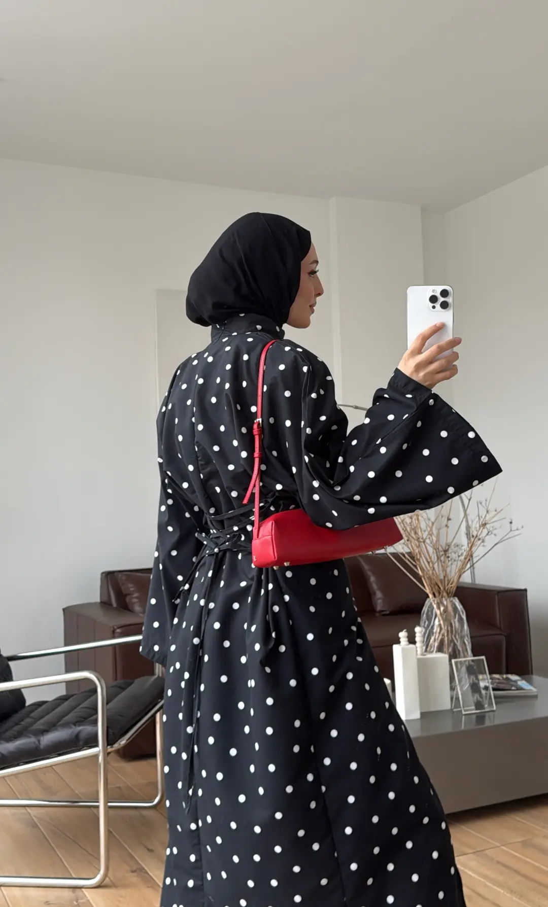 Puantiyeli Yırtmaç Detaylı Tunik Siyah