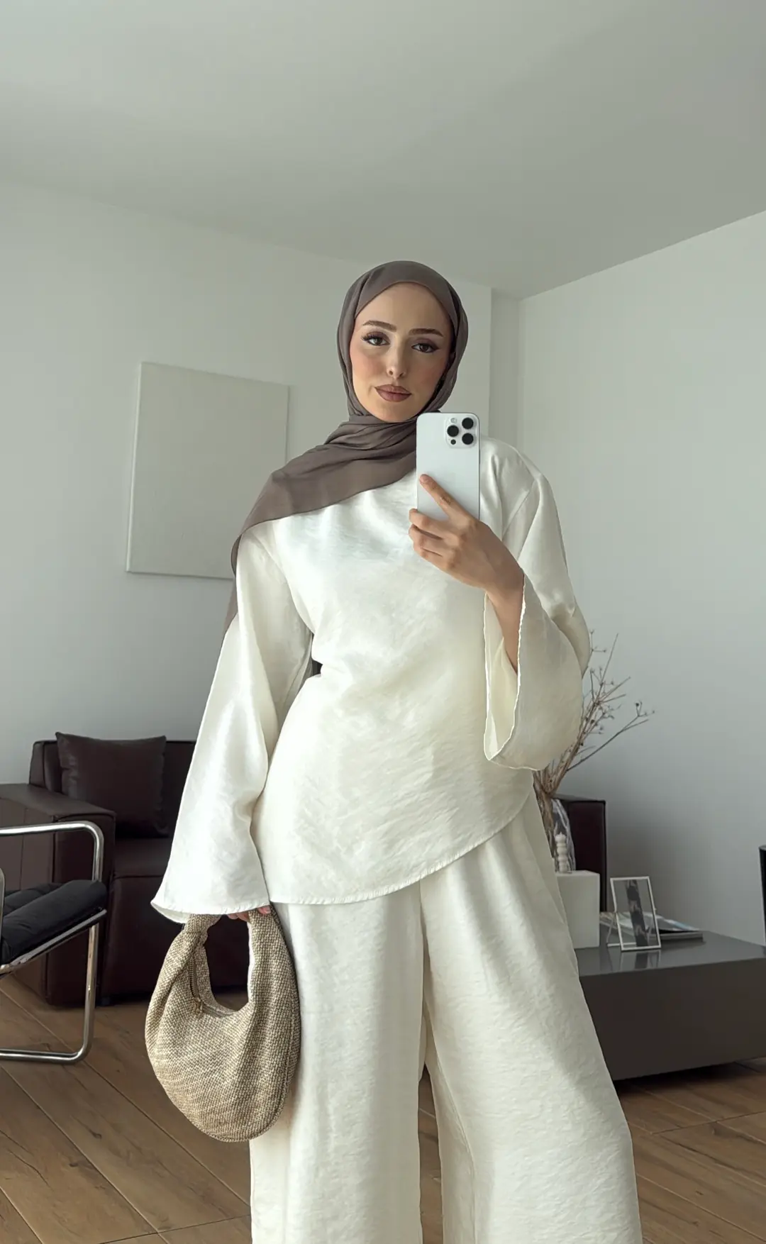 Asimetrik Kesim Takım Ekru