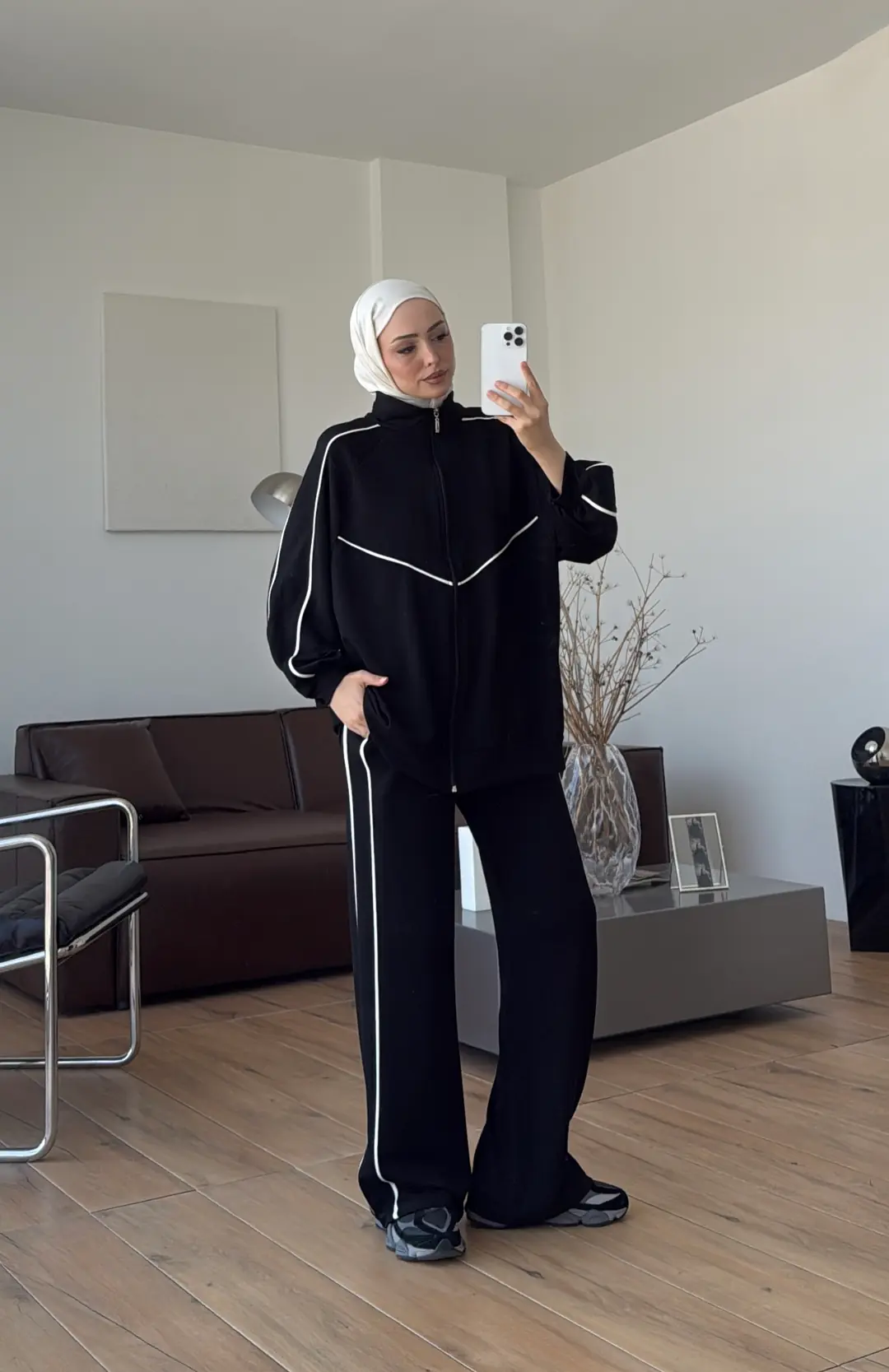 Garni Biyeli Takım Siyah