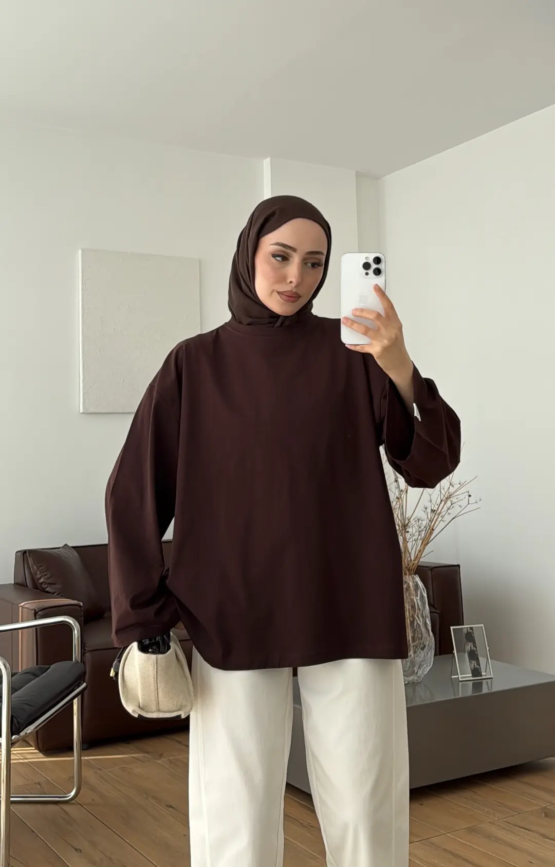 Bisiklet Yaka Düşük Omuzlu Tişört Kahve