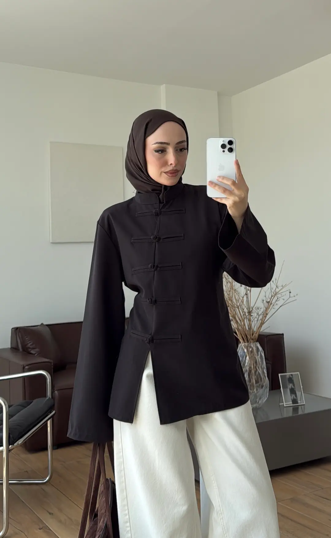 Tok Kumaş Süslü Düğmeli Bluz Kahve