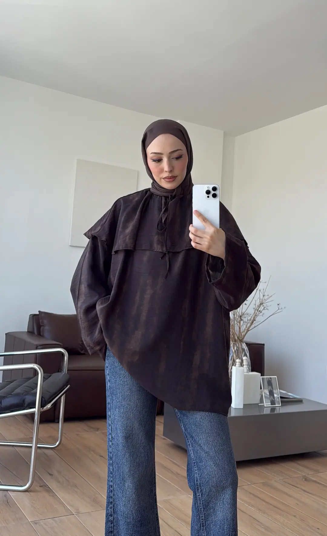 Pelerinli Bağcıklı Bluz Kahve