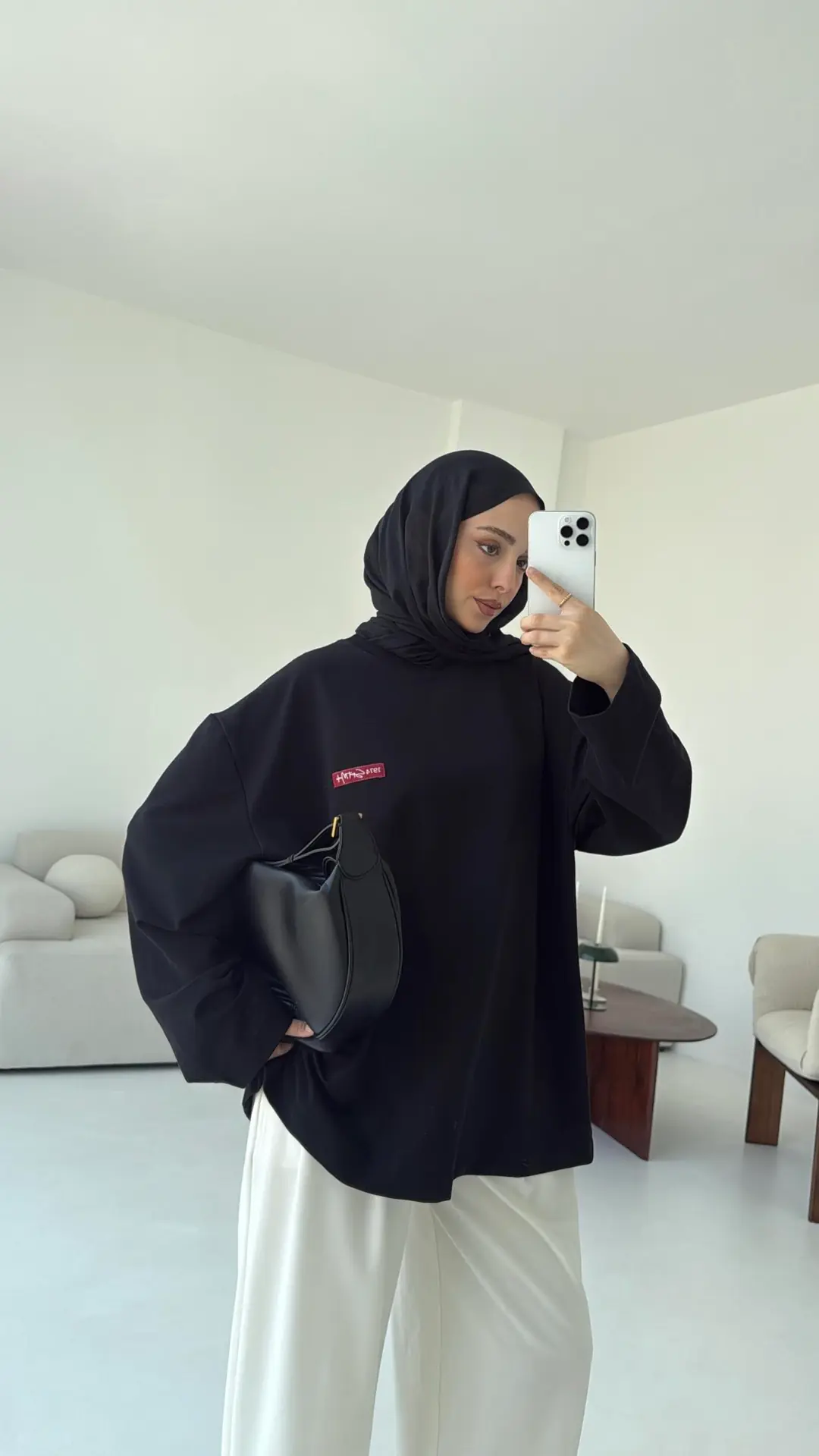 Etiket Baskılı  Sweatshirt Siyah