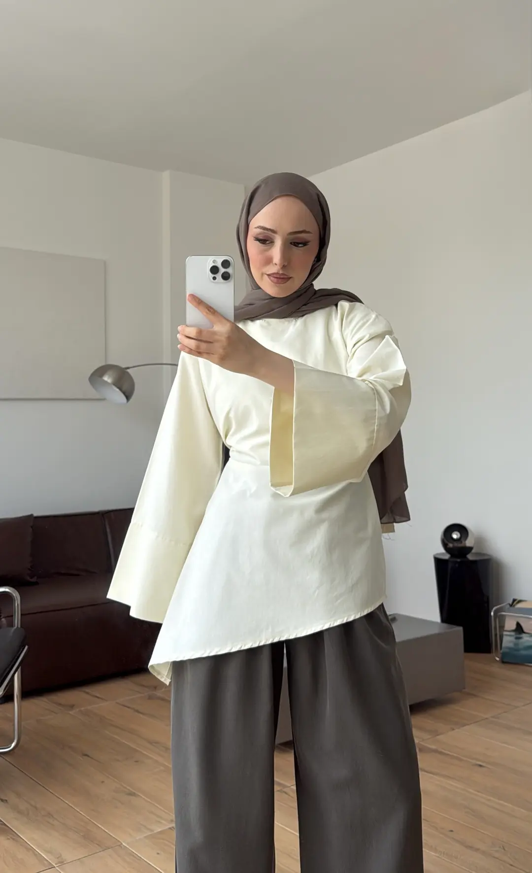 Ela Poplin Kalın Manşetli Bluz Krem