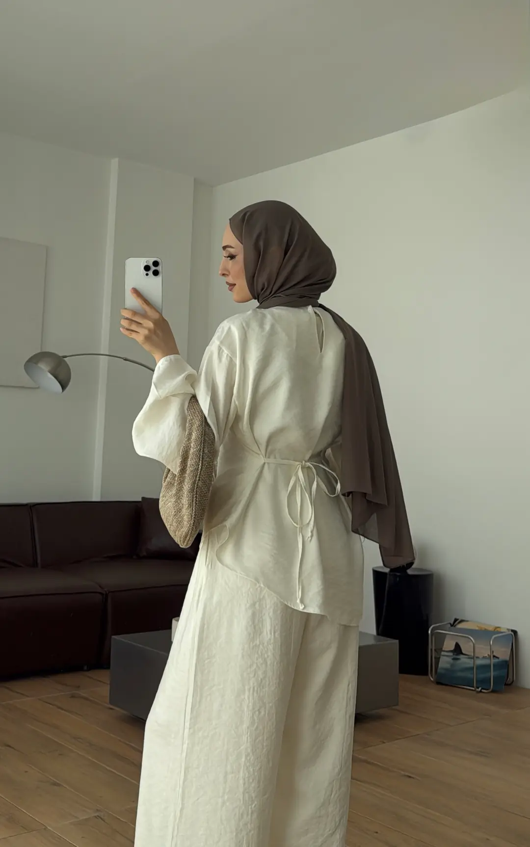 Asimetrik Kesim Takım Ekru