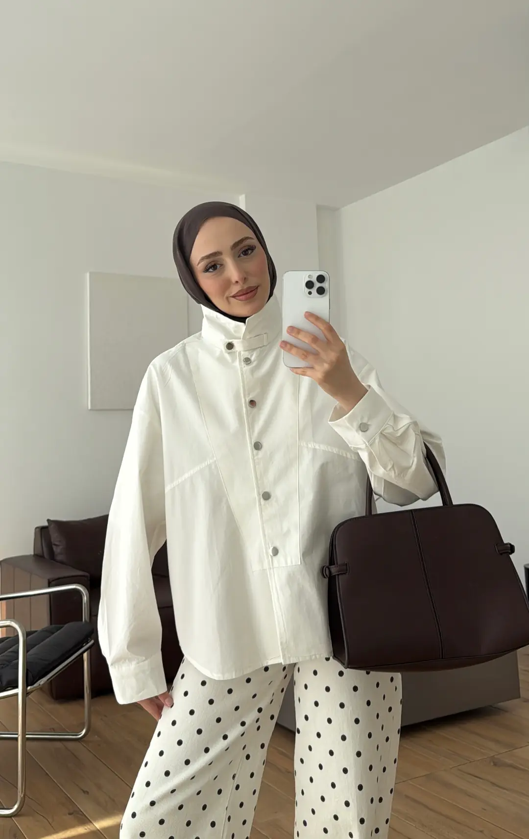 Dik Yaka Çıtçıtlı Tok Kumaş Gömlek Beyaz