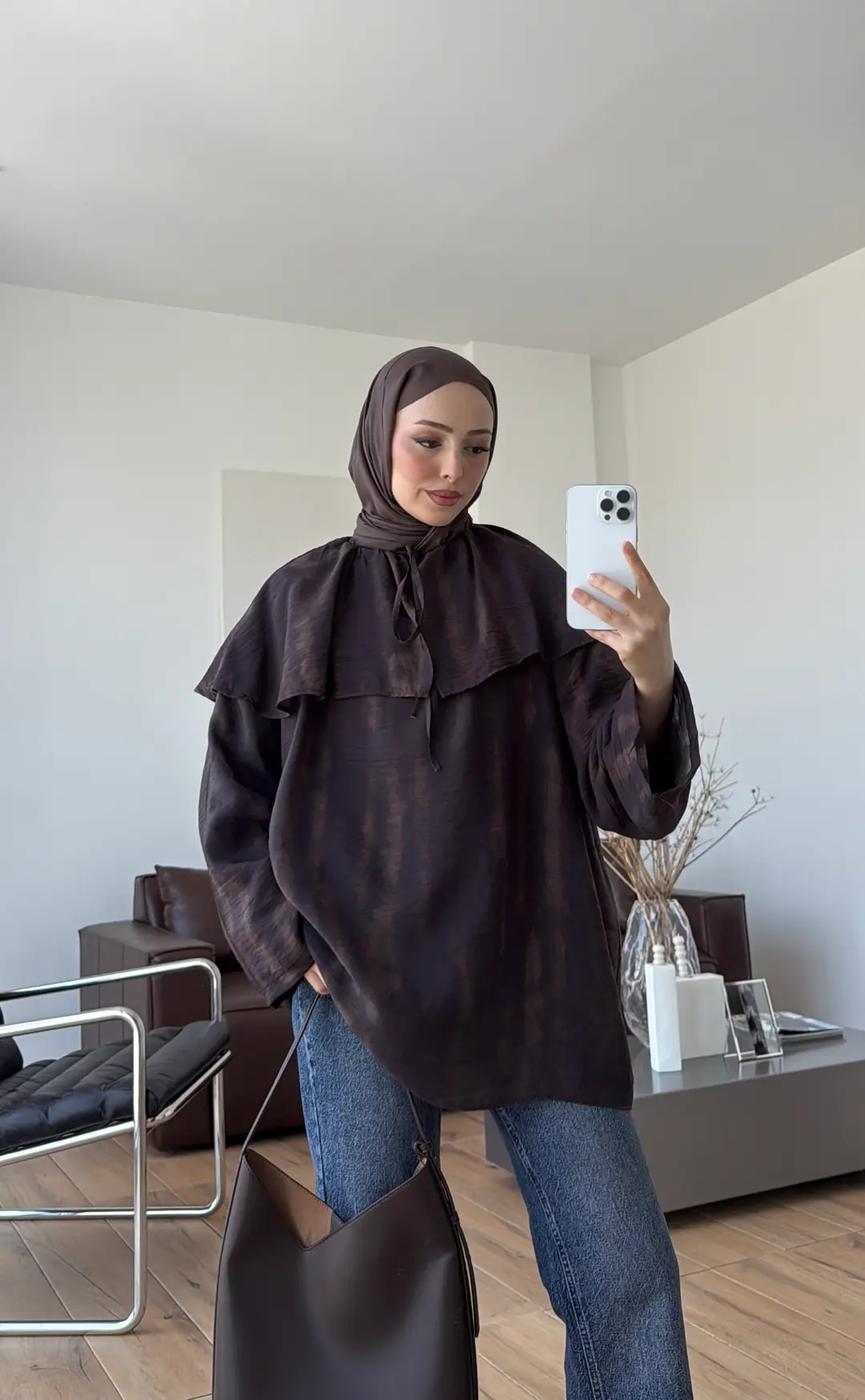 Pelerinli Bağcıklı Bluz Kahve