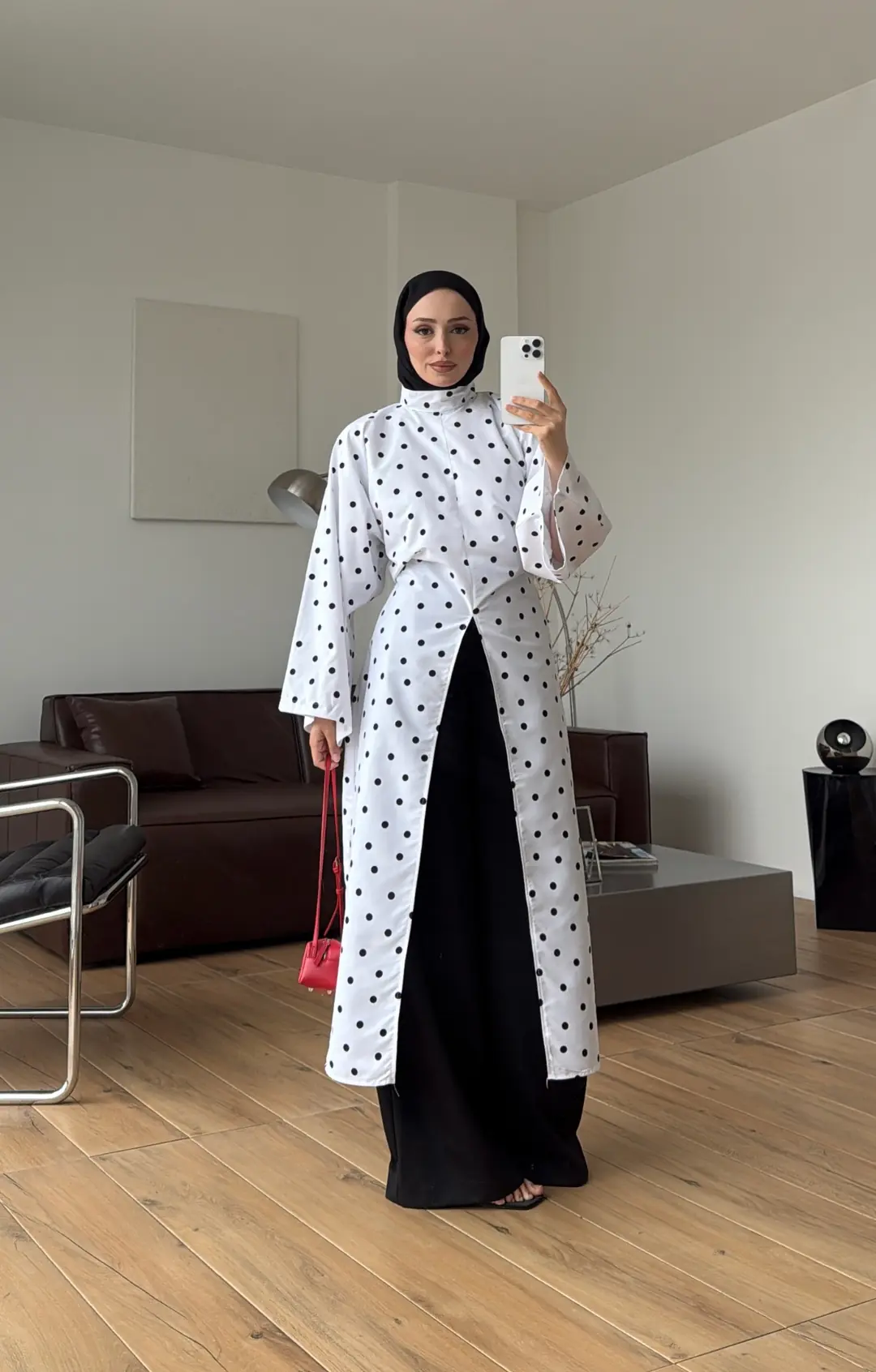 Puantiyeli Yırtmaç Detaylı Tunik Beyaz
