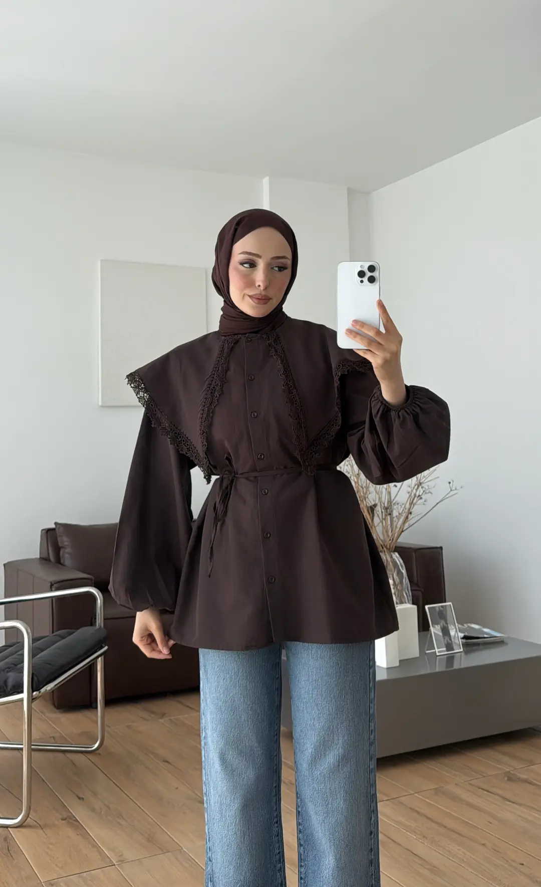 Mendil Yaka Dantel Detaylı Gömlek Kahve