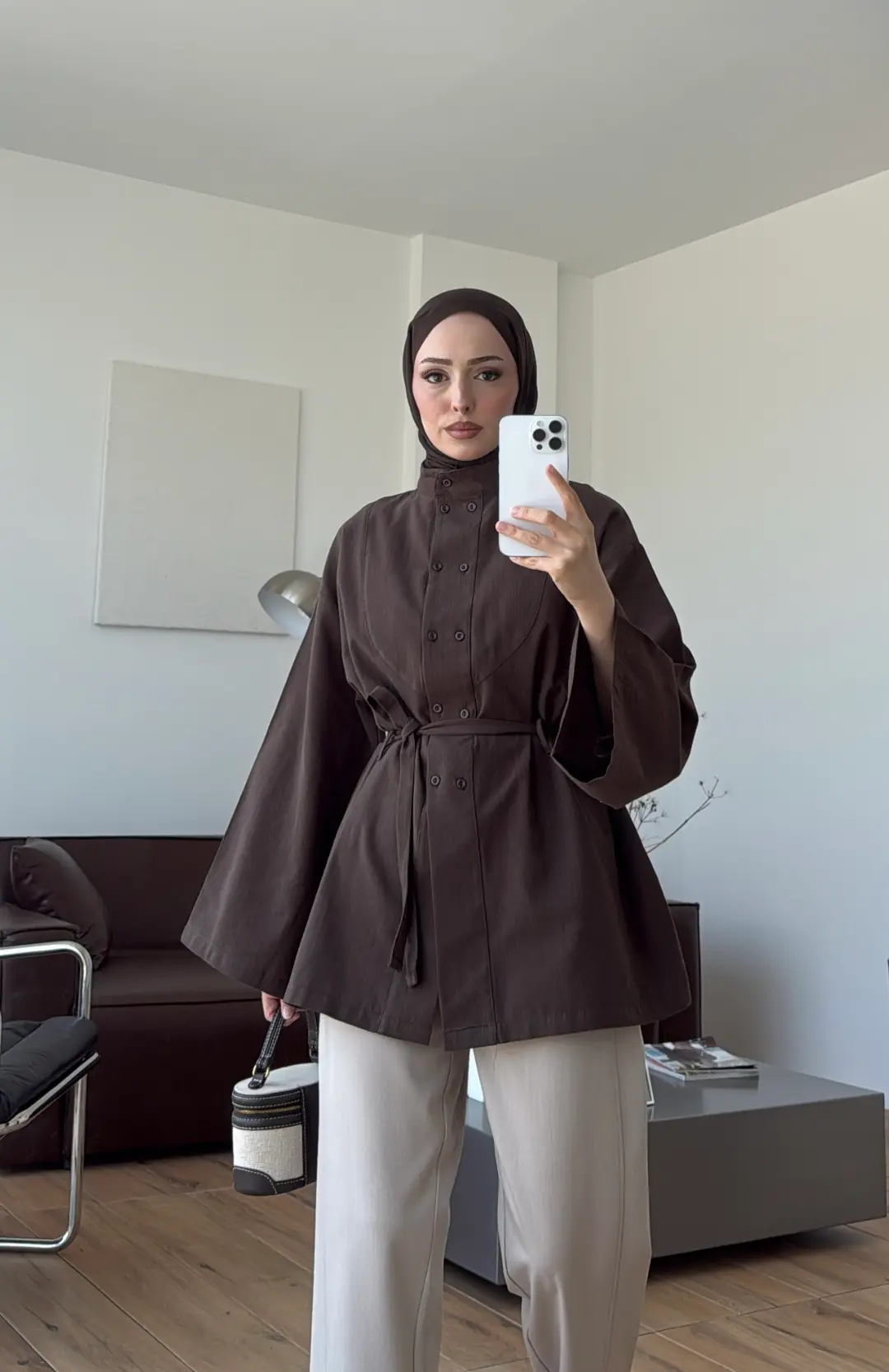 Kemerli Hakim Yaka Gömlek Kahve