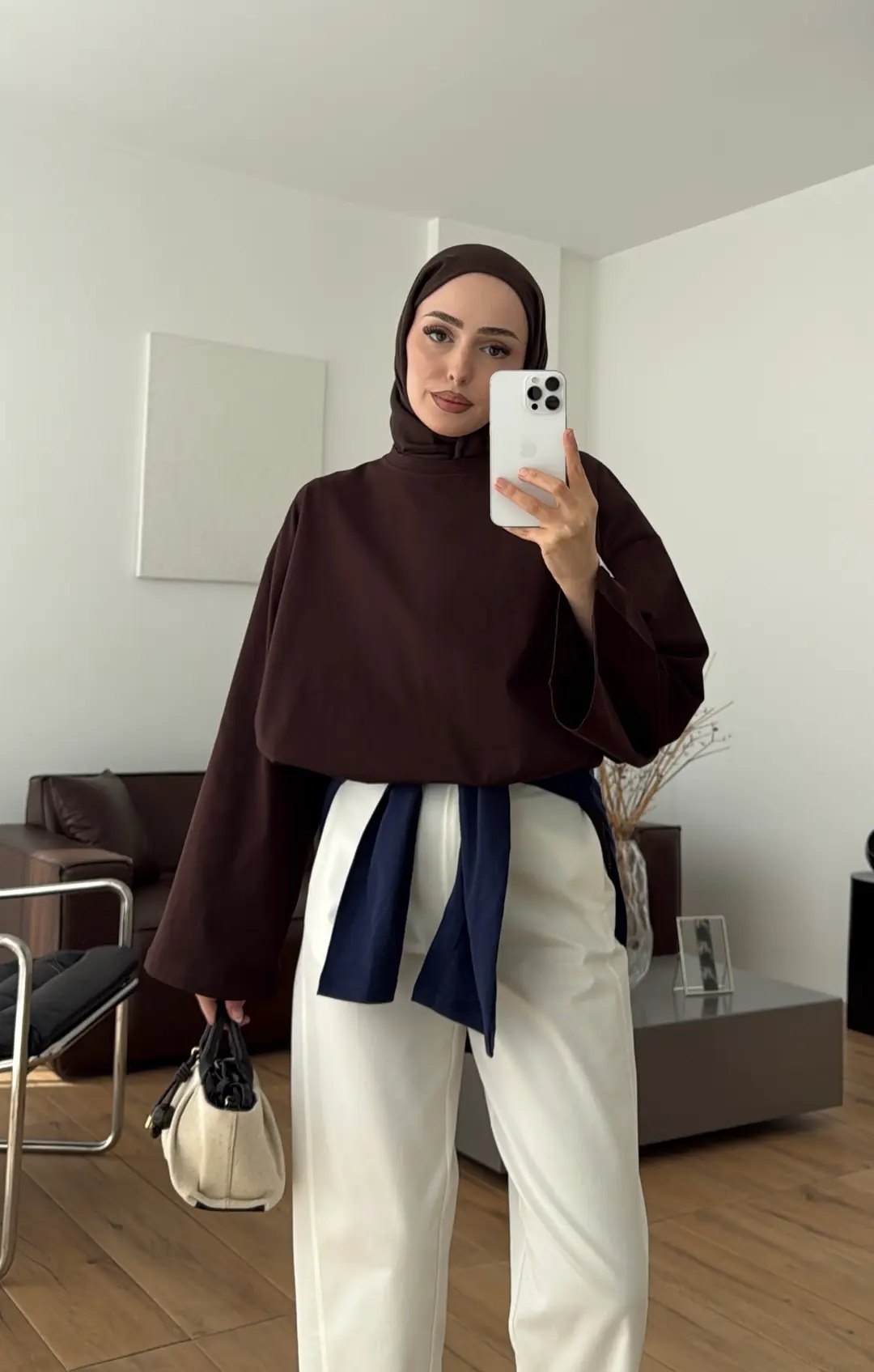 Bisiklet Yaka Düşük Omuzlu Tişört Kahve