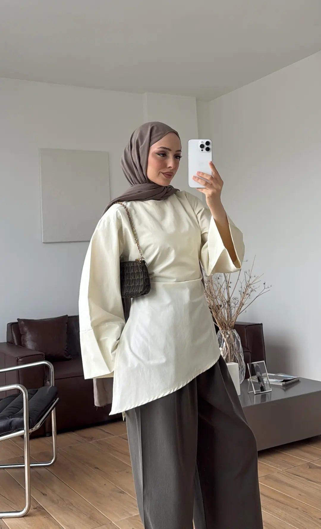Ela Poplin Kalın Manşetli Bluz Krem