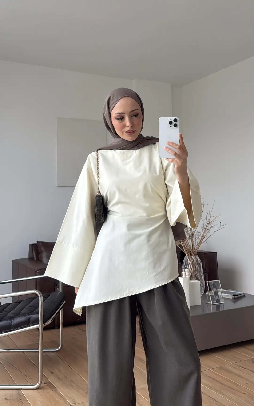 Ela Poplin Kalın Manşetli Bluz Krem