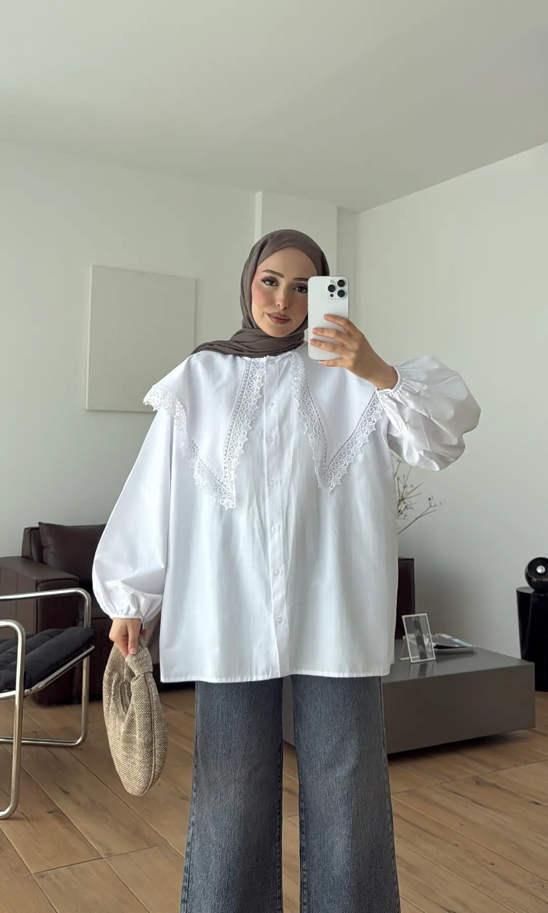 Mendil Yaka Dantel Detaylı Gömlek Beyaz